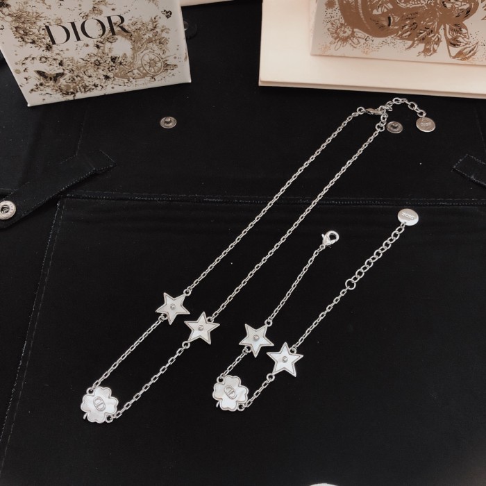 Dior Luxury Brand Womens Bracelet with Original Box Whatsapp 【+1-3239614486】DSL0218