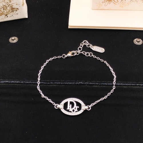 Dior Luxury Brand Womens Bracelet with Original Box Whatsapp 【+1-3239614486】DSL0272