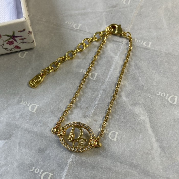 Dior Luxury Brand Womens Bracelet with Original Box Whatsapp 【+1-3239614486】