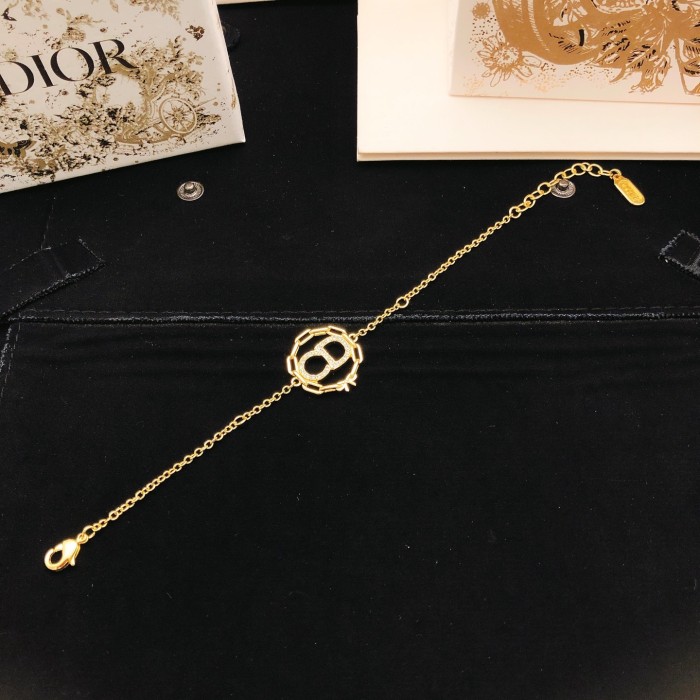 Dior Luxury Brand Womens Bracelet with Original Box Whatsapp 【+1-3239614486】DSL0262