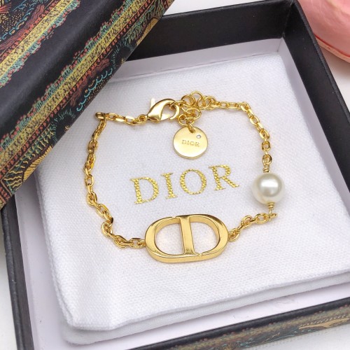 Dior Luxury Brand Womens Bracelet with Original Box Whatsapp 【+1-3239614486】DSL0030