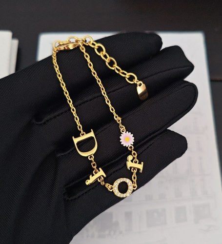 Dior Luxury Brand Womens Bracelet with Original Box Whatsapp 【+1-3239614486】