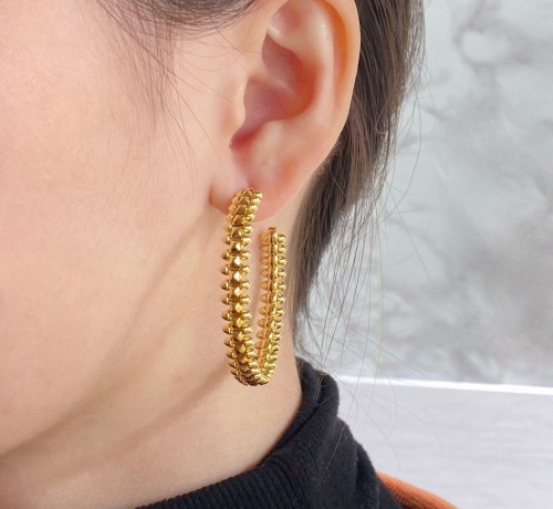 Cartier Luxury Brand Womens Earrings with Original Box Whatsapp 【+1-3239614486】