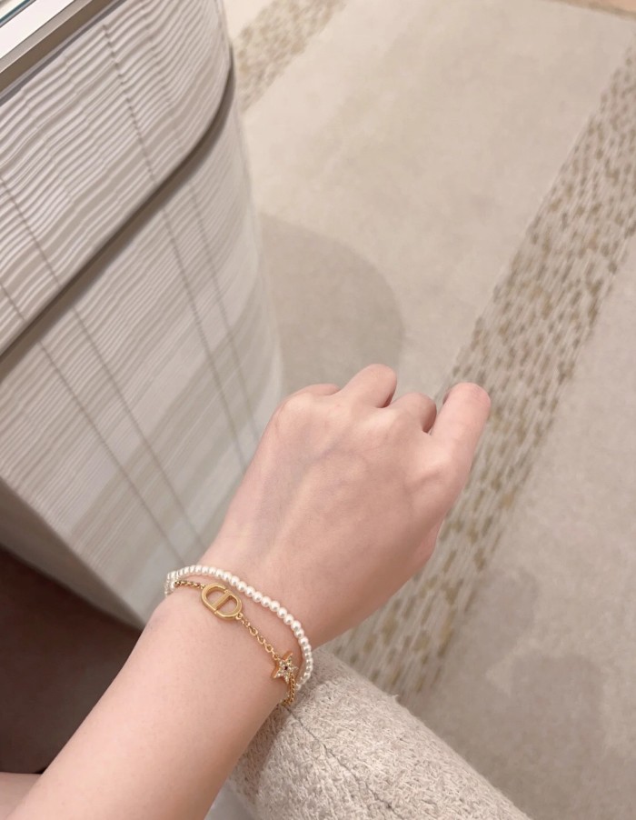 Dior Luxury Brand Womens Bracelet with Original Box Whatsapp 【+1-3239614486】DSL0112