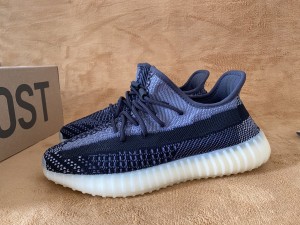 Authentic yeezy V2  Asriel 