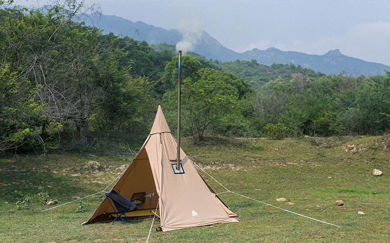 canvas teepee tent with stove