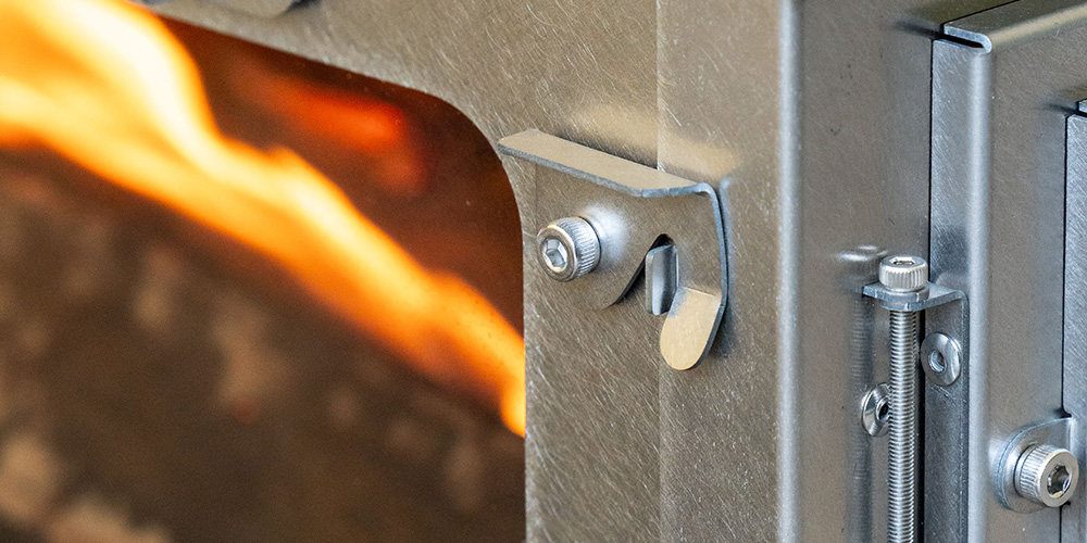 POMOLY T1 Max 折りたたみチタン薪ストーブ サイドテーブル付き T1 Max 3 | 折りたたみ式チタン薪ストーブ | POMOLY 2026年新作