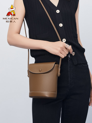 Spring and Summer New Bag Women  Leather Mini Bucket Bag Design Small One Shoulder Messenger Bag