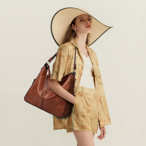 New Women's  Bag   Fashion Retro Tote Bag Women's Bag Shoulder Crossbody Bag