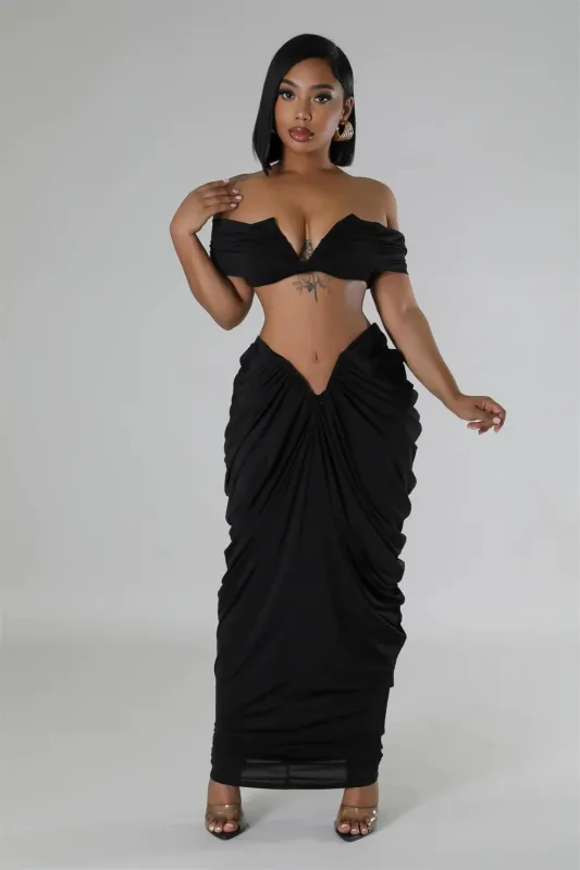 Black Women Underwires Off Shoulder Pleated Maxi Dress