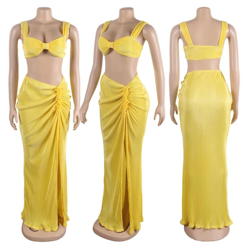Yellow Halter Low Cut Crop Tops Pleated Two Pieces Skirt Long Dress