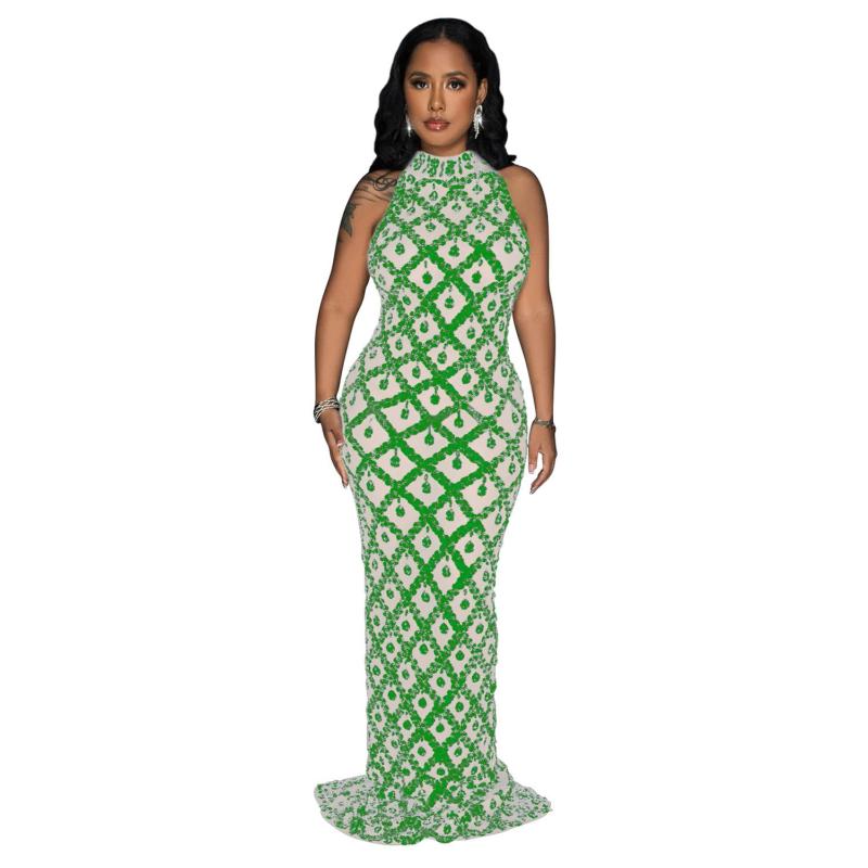 Green Sleeveless Sequins Halter Mesh Pleated Prom Luxury Maxi Dress