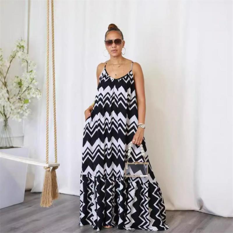 Black Halter Low Cut Printed Wave Fashion Women Vacation Floral Dress
