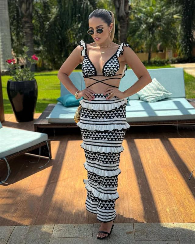 White Halter V Neck Ruffles Bra Crop Top Knitting Casual Long Midi Dress Suits