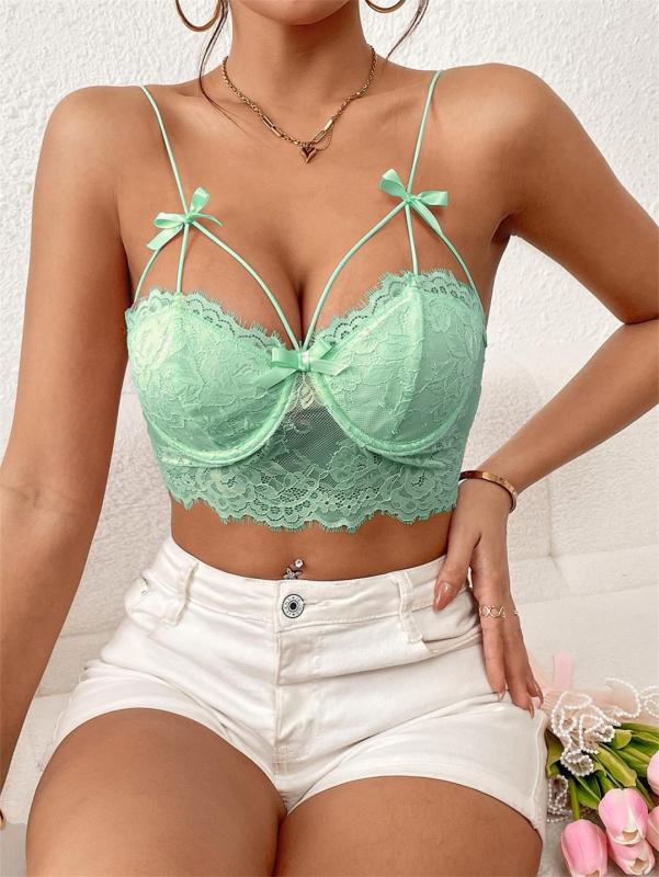Light Green Chic Backless Fishbone Black Vest with Lace Detailing for a Stunning Look