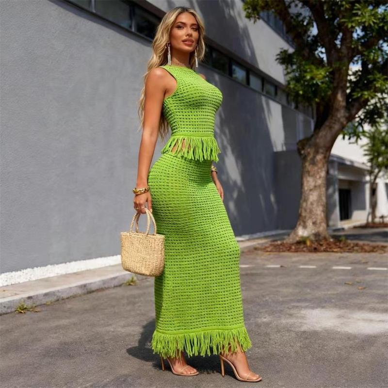 Green Two Pieces Knitted Hollow Out Sleeveless Tassels Bodycon Skirt Dress