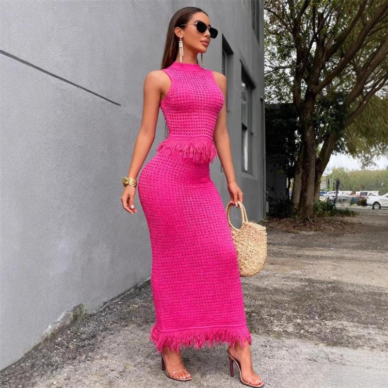 Rose Red Two Pieces Knitted Hollow Out Sleeveless Tassels Bodycon Skirt Dress