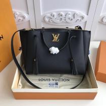 real shot M54569 Louis vuitton/LV  lockmeto tassel triple-department tote shopping bag handbag in pebbled cowhide leather gold hardware 