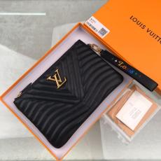 M63943 Louis Vuitton /LV V-shape quited zipper clutch handbag multi-slots passport holder longwallet