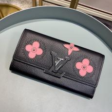 louis Vuitton/LV capucines classic clamshell two-folding multi-compartment long purse graceful clutch party wear