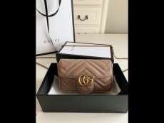 Gucci female marmont V-shape quited clamshell sling-chain shoulder bag gorgeous party date wear small size real shot