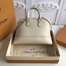 M44858 Louis vuitton/LV ladies stylish embossed crossbody shoulder bag essential gorgeous street outfit for women 