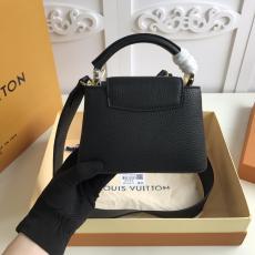 M56071 Louis Vuitton/LV Capucines BB delicate portable crossbody shoulder bag gorgeous street outfit for modern ladies