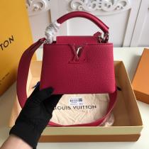 M56071 Louis Vuitton/LV Capucines BB female delicate portable crossbody shoulder bag gorgeous street outfit for modern ladies
