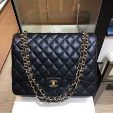 Chanel 58601 MAXI Jumbo classic double flap shoulder bag black caviar 