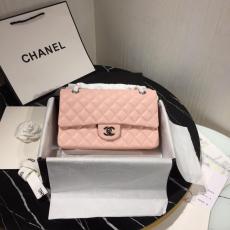 Chanel  CF 25 caviar  A01112 female quilted classic flap crossbody bag  with iconic Double-C twist fastener  medium size