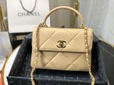 Chanel trendy CC 25 handbag  AS92236 quilted  vintage messenger crossbody bag with iconic Double-C twist fastener