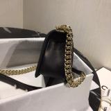 Chanel Le boy 25 feminine lizard-grain vintage flap messenger bag classic chain-strap crossbody bag with signature Double-C twist closure