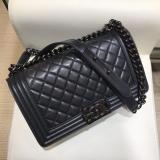 Chanel Le boy CC A067086 trendy quilted vintage flap messenger bag chain-strap crossbody bag double sizes