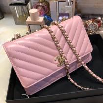 Chanel trendy CC WOC A088633  chevron-quilted chain-strap crossbody bag graceful party clutch multicolor variation 