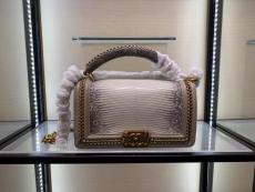 Chanel Le boy handbag luxury lizard-leather portable messenger bag single chain crossbody flap bag medium size  antique bronze hardware 