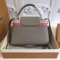 M42924 Louis Vuitton/LV Capucines PM Handbag color-block stylish double-compartment traveling tote with productive base studs bag
