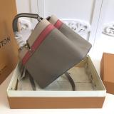 M42924 Louis Vuitton/LV Capucines PM Handbag color-block stylish double-compartment traveling tote with productive base studs bag