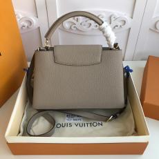 ultimate Version M94428 Louis Vuitton/LV Capucines BB tote handbag feminine double-compartment large-capacity traveling shopping bag with protective base studs