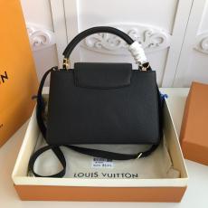 ultimate Version M48864 Louis Vuitton/LV Capucines BB tote handbag feminine double-compartment large-capacity traveling shopping bag with protective base studs