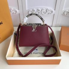 N95509 Louis Vuitton/LV Capucines BB handbag feminine mixed-material shopping tote bag double-compartment travelling holiday bag perfectly present  lady's gorgeous casual look 