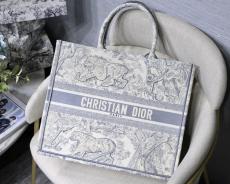 Dior elegant embroidered-velvet book tote handbag lightweight traveling shopping bag arrive in double size 