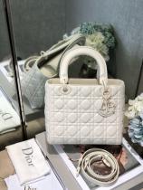 Dior enduring medium lady dior handbag casual quilted lightweight vacation traveling bag with matte embellished dior charm