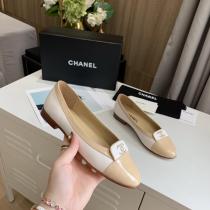 Chanel female contrast-color flat casual toe shoe ballerina shoe convenient slip-on with sophisticatedly-embroidered logo 