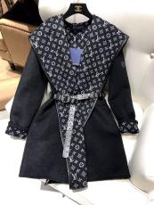 Louis Vuitton/LV female hooded cashmere wrap trench coat relaxed blanket coat coldproof indoor bathrobe with printed-monogram lining and waisted belt 