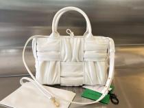 Bottega Veneta Mini Arco basket handbag tiny woven shopper tote crossbody shoulder bucket handbag top quality