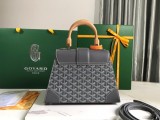 Goyard saigon PM structured top -handle handbag versatile cosmetic organizers trunk with studded feet 