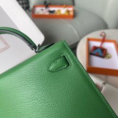 Chevre leather Hermes mini Kelly II pochette handbag sling crossbody shoulder bag smartphone cosmetic holder 