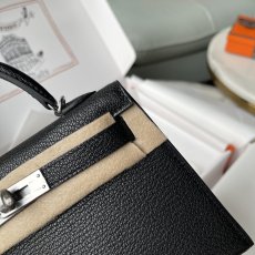 Hermes Kelly II mini pochette tiny cosmetic handbag sling crossbody shoulder cellphone holder bag handmade stitch