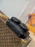 M80450 Louis Vuitton LV Sport utility camera crossbody shoulder bag Size 18 x 11 x 10