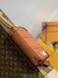M80224 Louis vuitton LV SOFT TRUNK WALLET smartphone holder business cosmetic clutch with bracket Corner 
